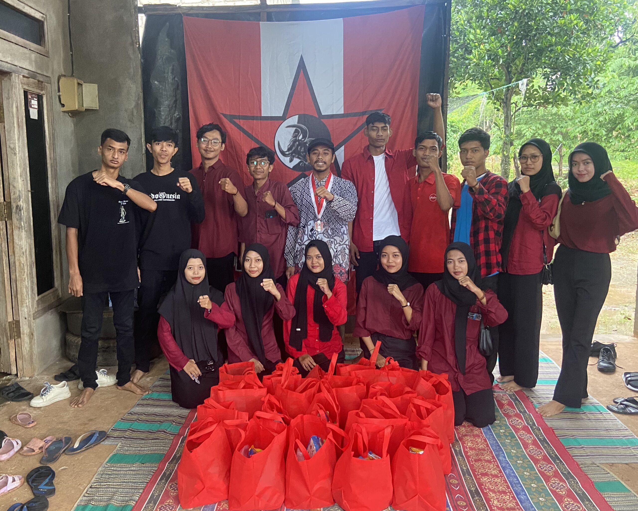 DPK GMNI UNANG Gelar Sentuhan Marhaen dalam Rangka Dies Natalis ke-71;