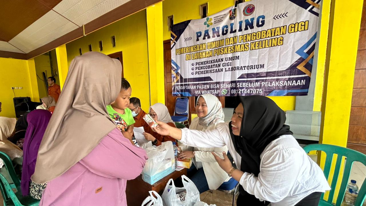 HIPMI dan KADIN Tuban Bersama PT SBI Gelar Layanan Kesehatan Gratis untuk Warga Banyubang;